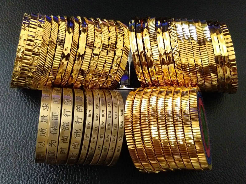 luxury&nbsp;brass&nbsp;medallion-1