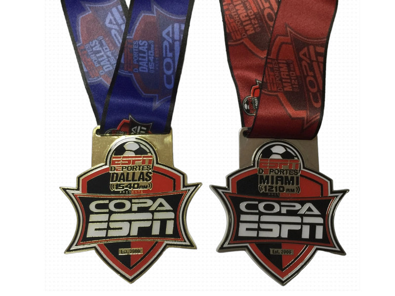 shiny&nbsp;brass&nbsp;custom&nbsp;medal-3