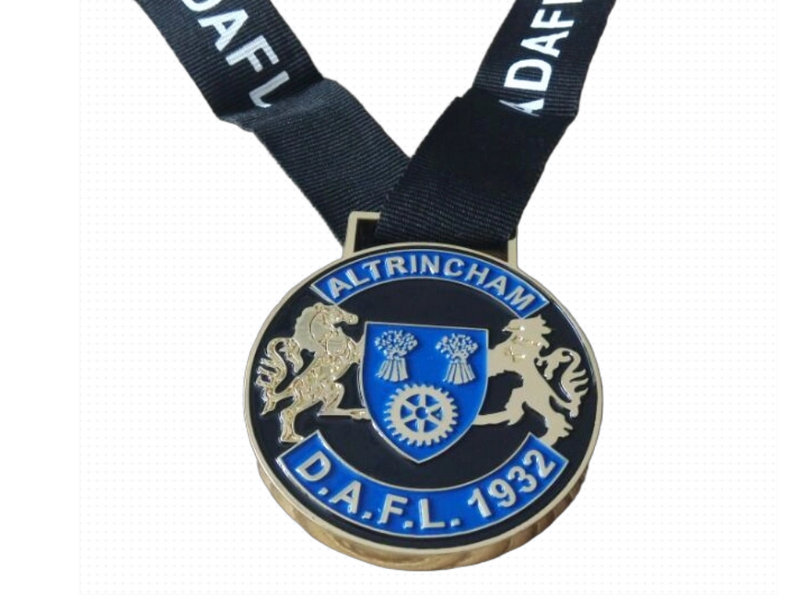 shiny&nbsp;brass&nbsp;enamel&nbsp;medal-1