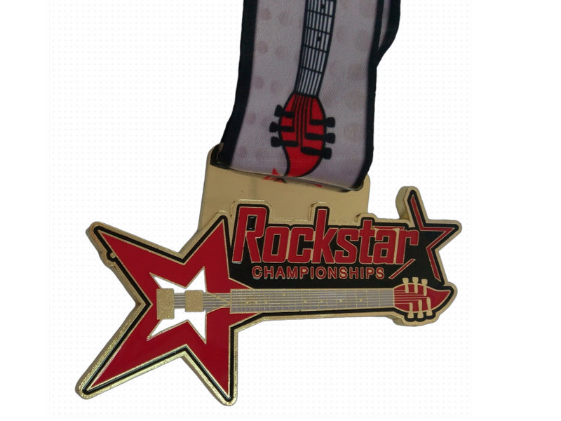 enamel&nbsp;with&nbsp;coat&nbsp;medal-1