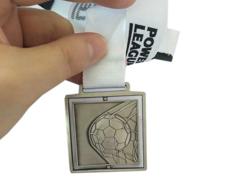 revolving&nbsp;medal-2