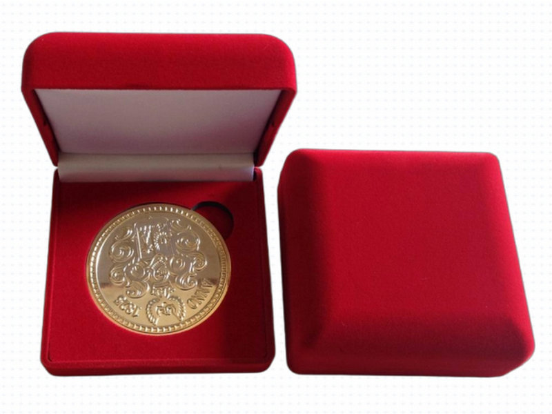 medal&nbsp;velvet&nbsp;gift&nbsp;box-3